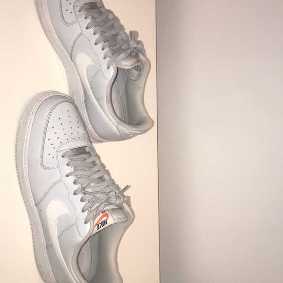 Air Force 1s Platinum - Picture 3 of 5